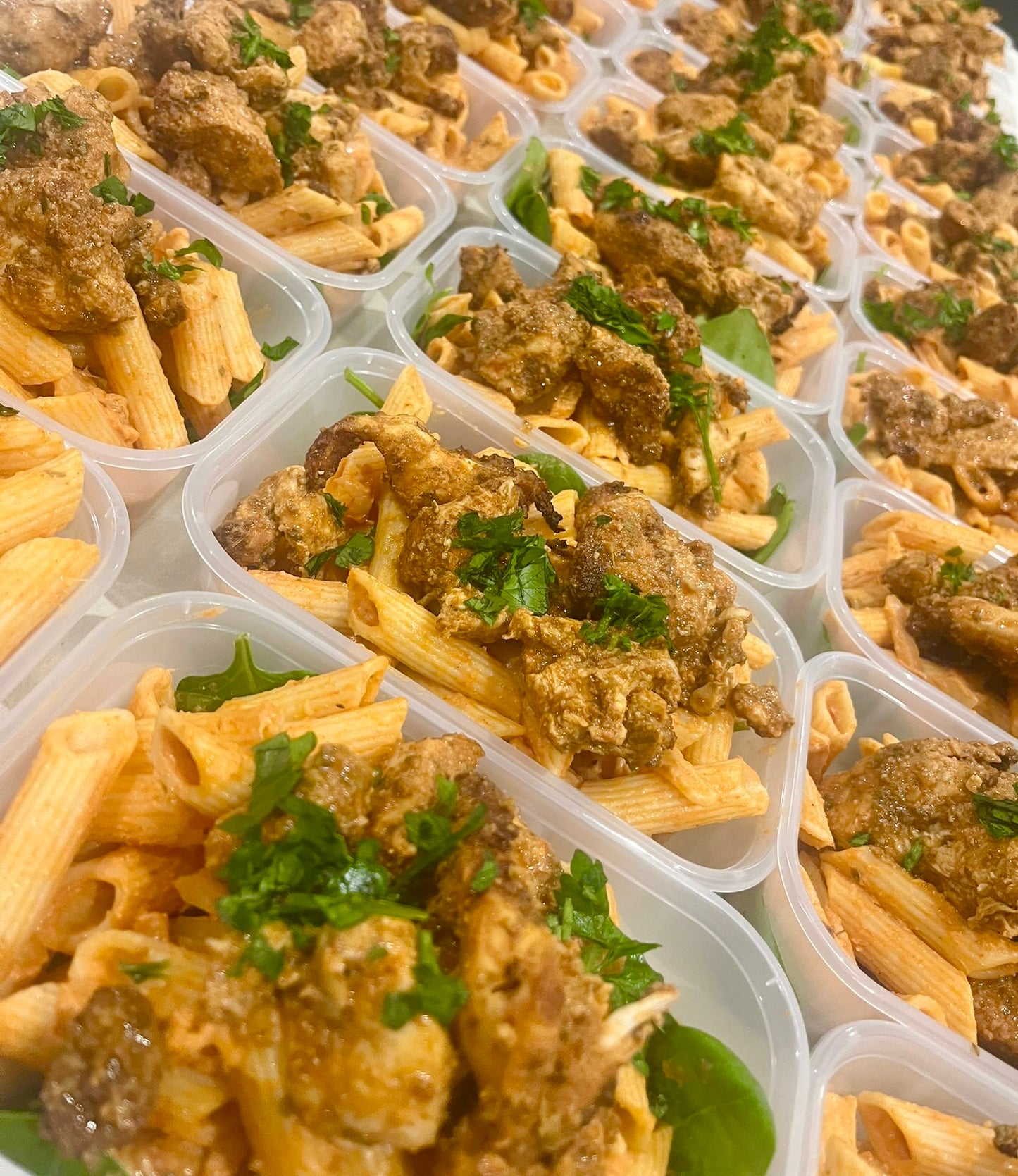 M3 Creamy Nando’s Chicken Pasta with Spinach. 428 calories: 37GC/13GF/42GP