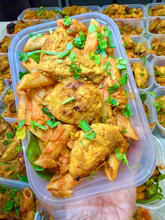 *NEW* M3 Butter Chicken Pasta with Spinach. 563 calories: 52GC/13GF/56GP