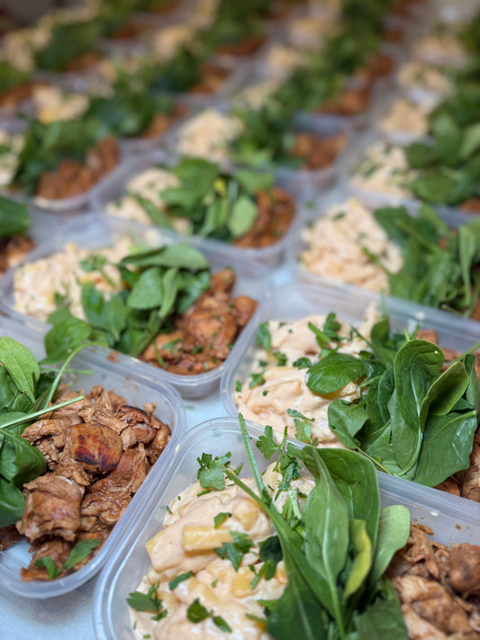 M4 Honey BBQ Chicken with Mac N Cheese & Spinach. 559 calories: 33GC/19GF/59GP